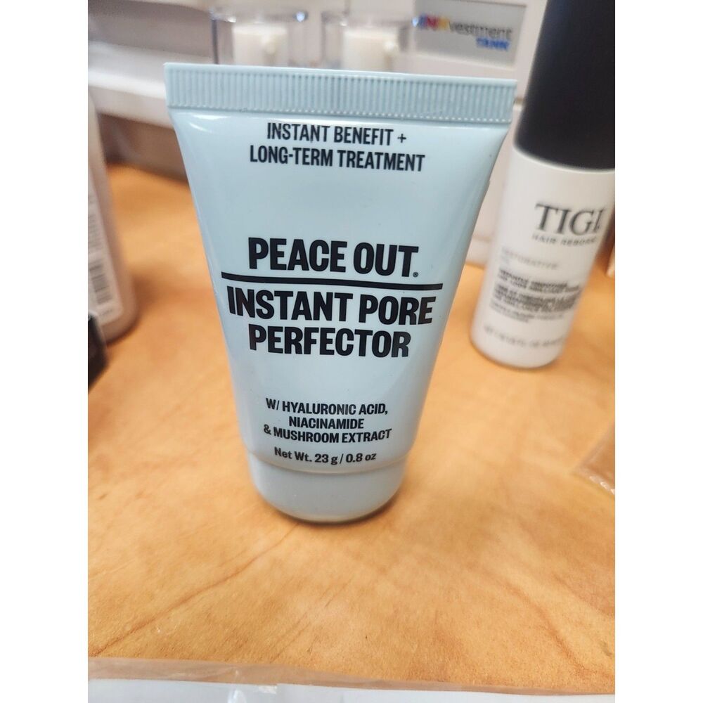 Peace Out Instant Pore Perfector - Oil-Free Blurring Primer 0.8 oz